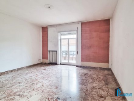 Apartment with great potential a few steps from Piazza Tacito
