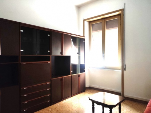 Center: furnished one-bedroom apartment - 18