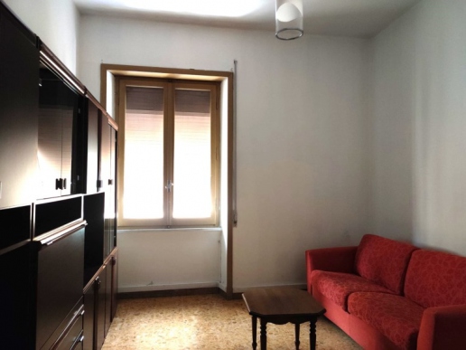 Center: furnished one-bedroom apartment - 16