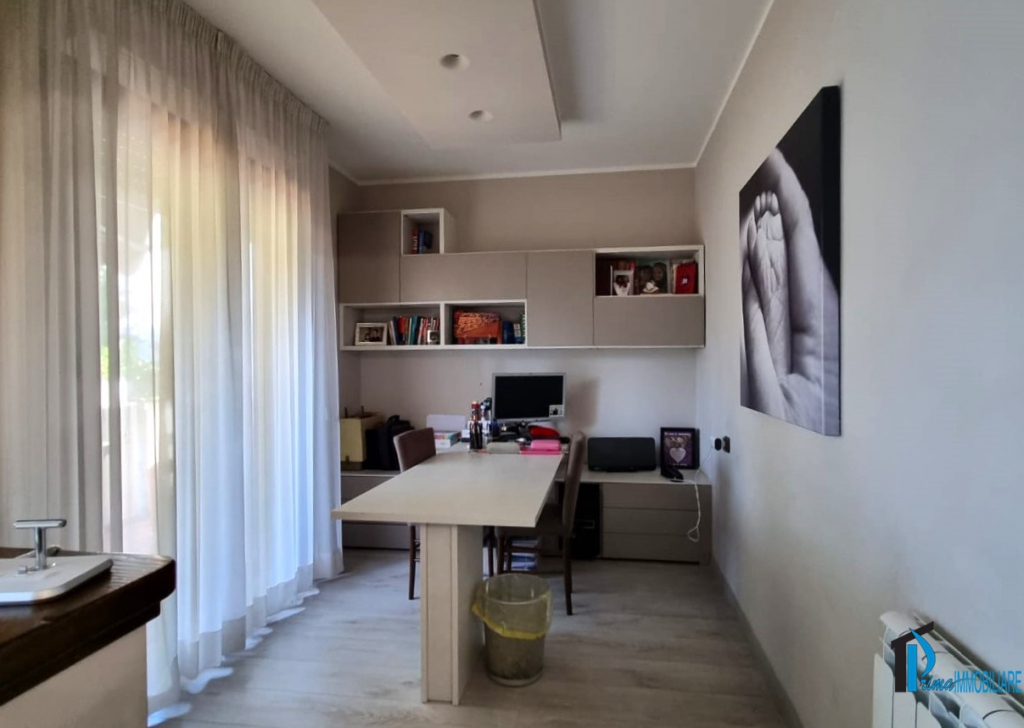 Appartamenti quadrilocale in vendita , Terni, località Campomaggiore