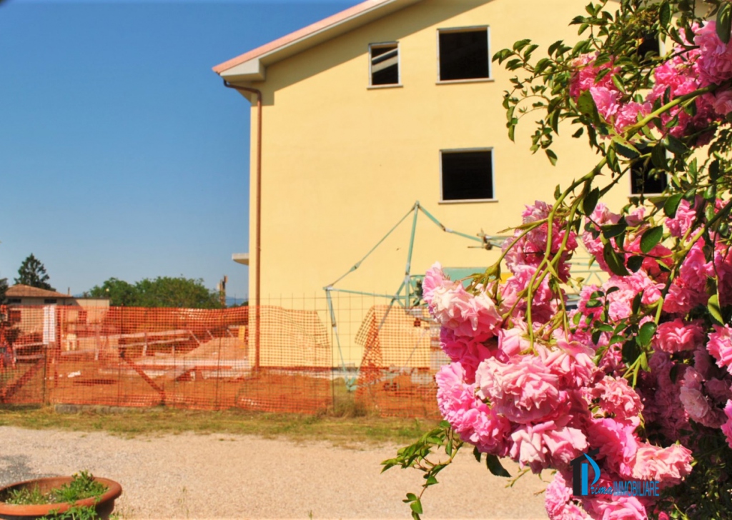 New Buildings Todi Todi - Collevalenza, Building under construction, 5 apartments available locality Collevalenza