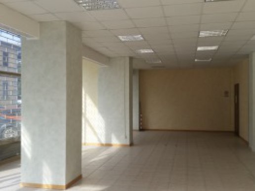 Semi-central: large commercial space in excellent condition - 5