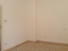 Central area: apartment with 2 bedrooms and terrace free of furniture - 7