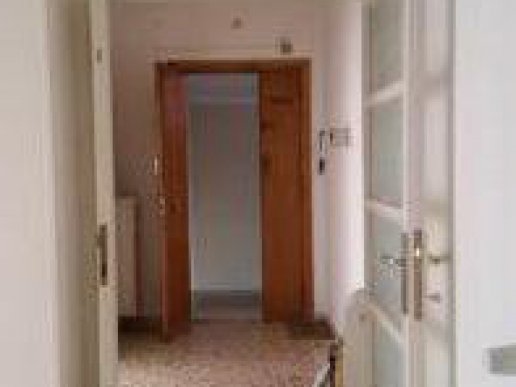 Central area: apartment with 2 bedrooms and terrace free of furniture - 15