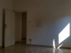 Central area: apartment with 2 bedrooms and terrace free of furniture - 12