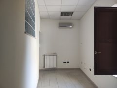 Near Corso del Popolo: office on two levels with independent entrance - 15