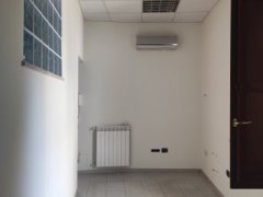 Near Corso del Popolo: office on two levels with independent entrance - 9