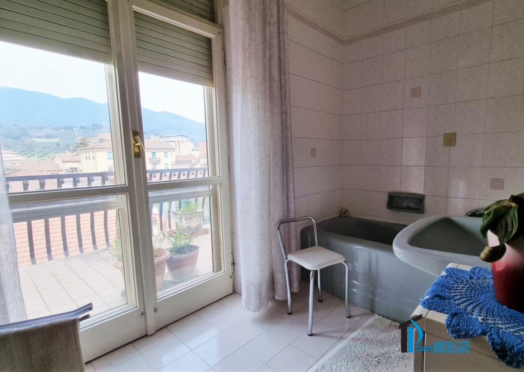 Sale penthouse Terni - Penthouse with habitable terraces in the center Locality 