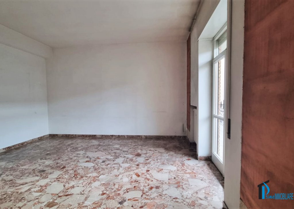Sale Apartments Terni - Apartment with great potential a few steps from Piazza Tacito Locality 