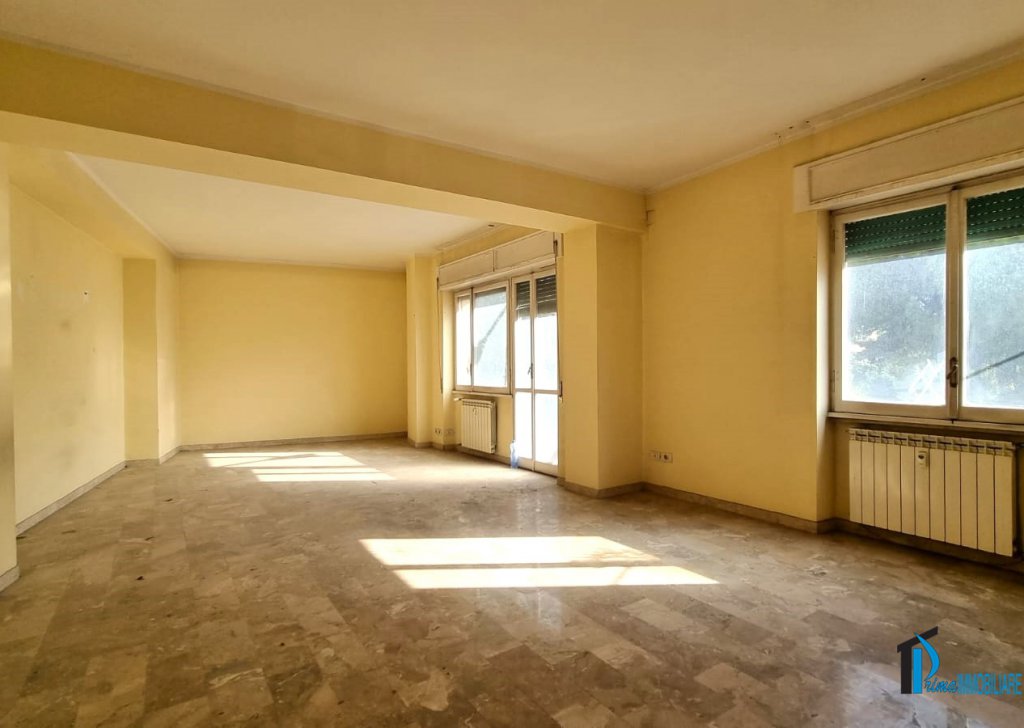 Vendita Appartamenti Terni - via Botticelli ampio appartamento da ristrutturare Località Terni Centro