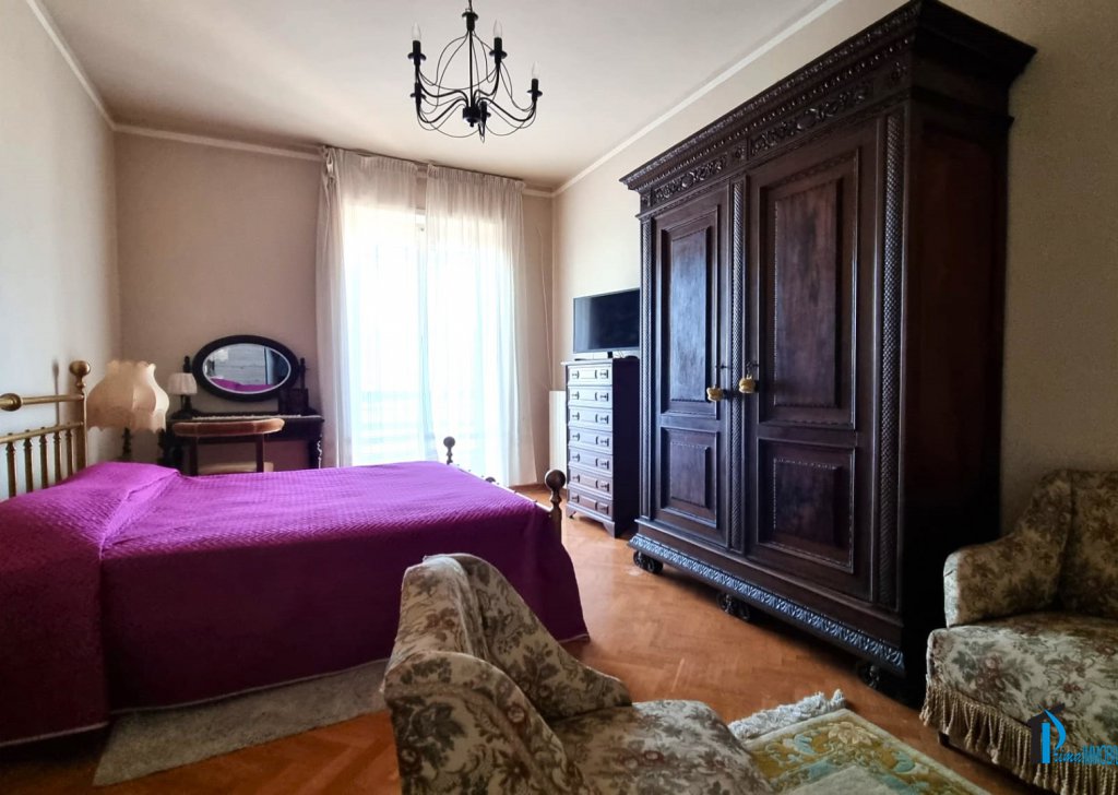 Appartamenti in vendita  157 m² buone condizioni, Terni, località Terni Semicentro