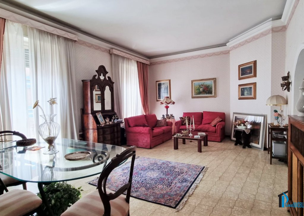 Sale Apartments Terni - Large apartment in the Via XX Settembre area Locality 