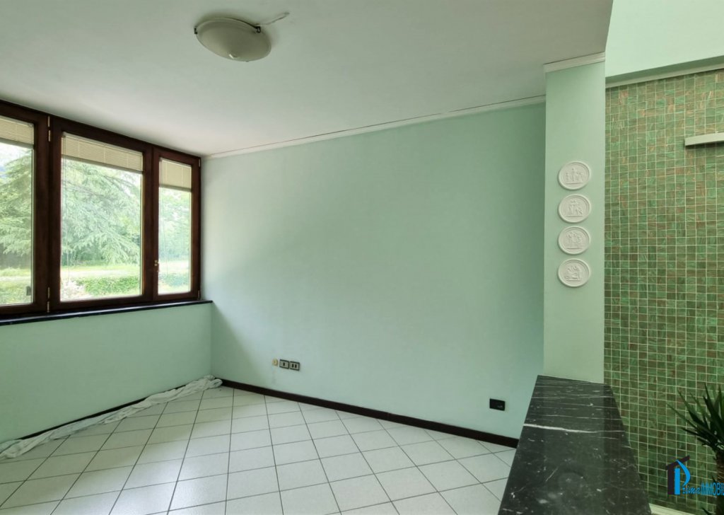 Sale Indipendent Terni - Terraced house with tavern and courtyard, Campomaggiore area Locality 