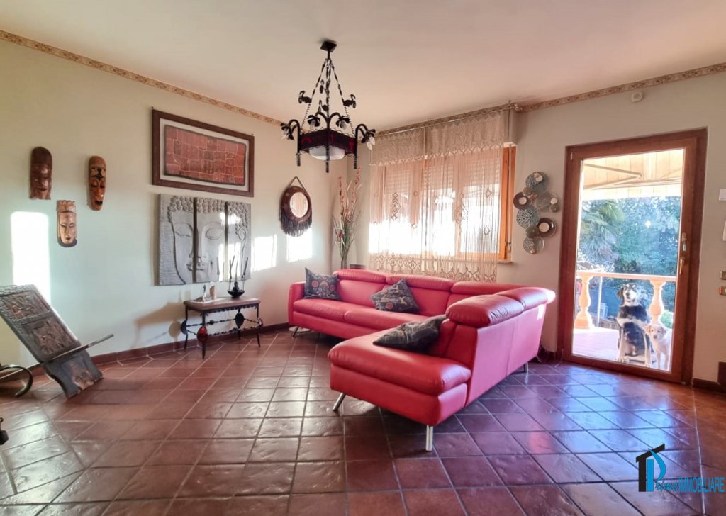 Sale semi-independent Terni - Terraced house with garden in the Rocca San Zanone area Locality 