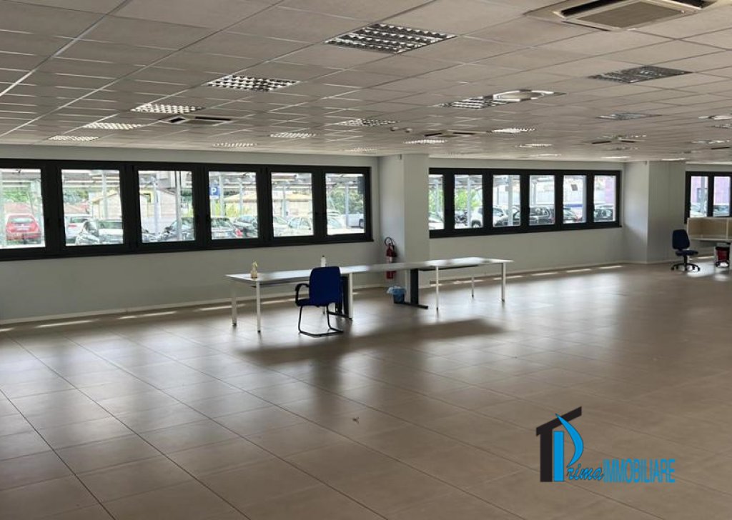 Sale Offices  Terni - For sale large offices of recent construction Locality 