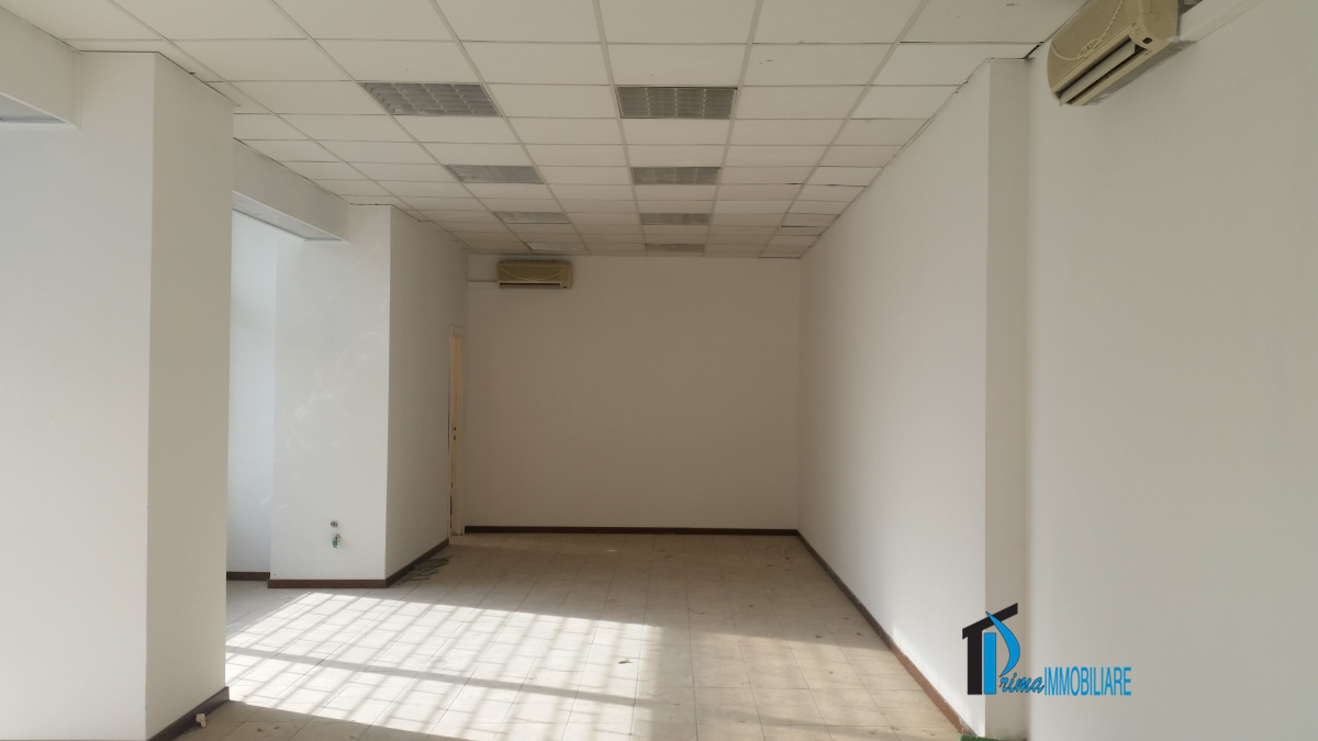 Locale Commerciale Terni TR1037019