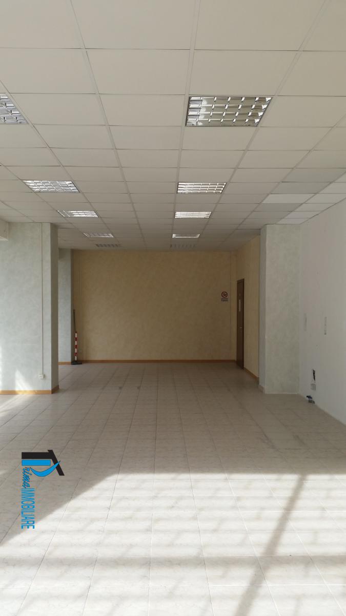 Locale Commerciale Terni TR1037018