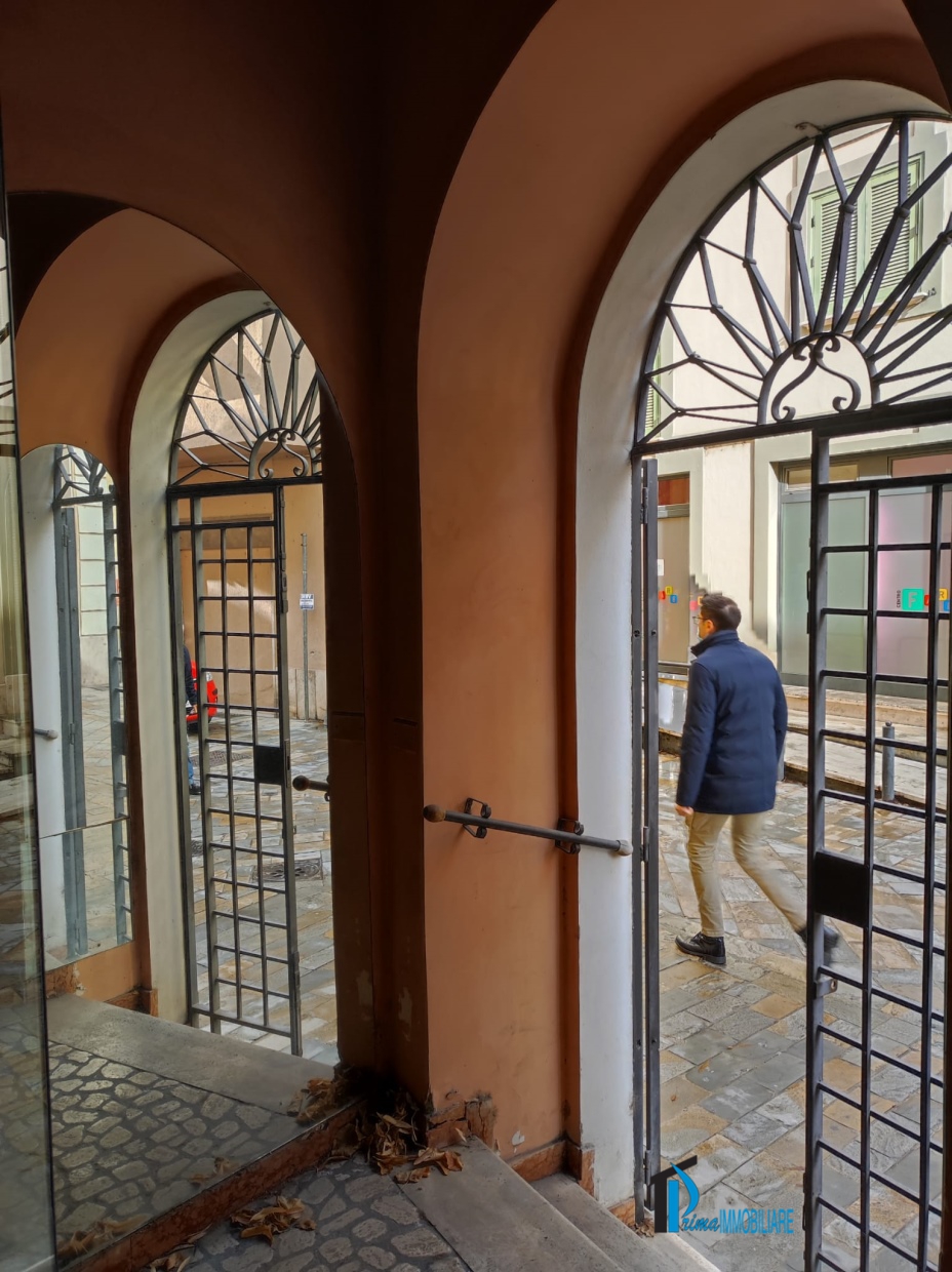 Locale Commerciale Terni TR1228313